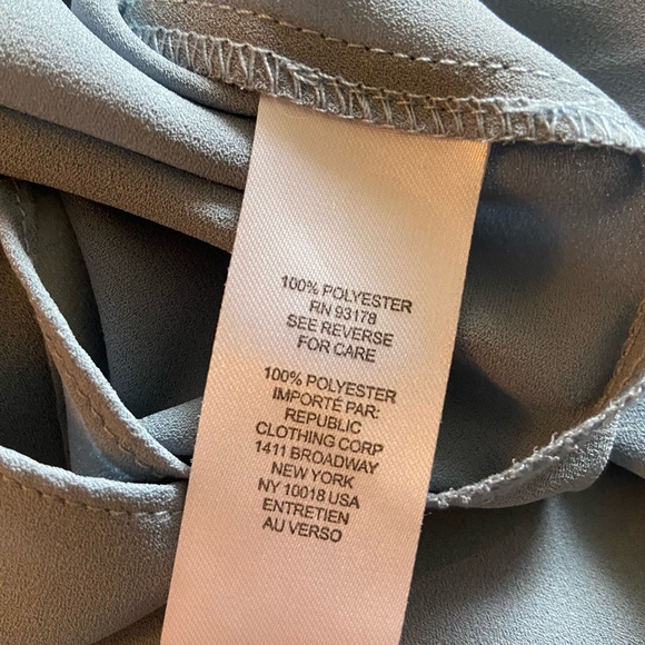 NWOT Beautiful Powder Slate Blue Blouse - Picture 11 of 15